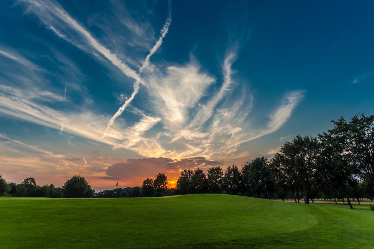 Landhaus Am Golfpark Inhaber Marko Nolden Langenhagen  Buitenkant foto